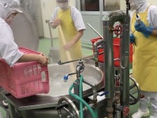 和え物の調理の様子